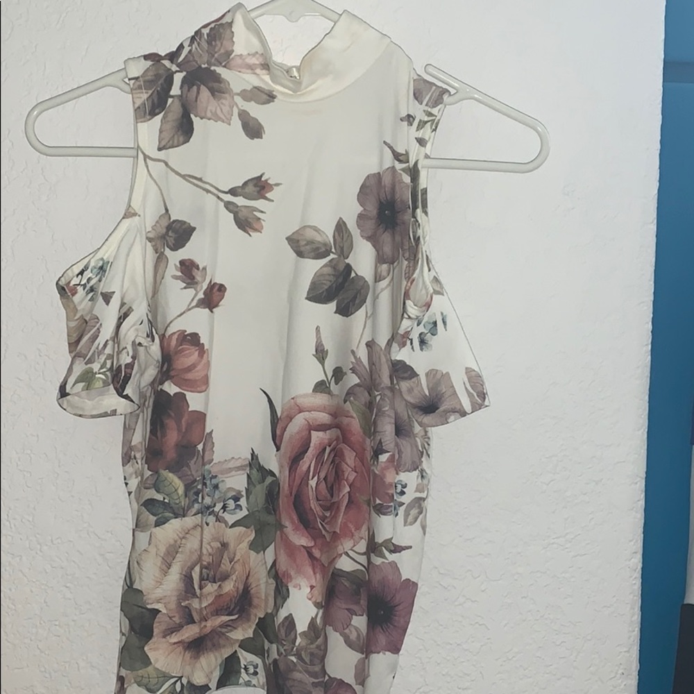 Office / business blouse / open shoulders
